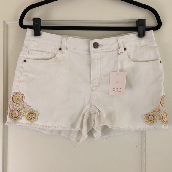 LC Lauren Conrad Pants - LC Lauren Conrad white crochet detail jean shorts